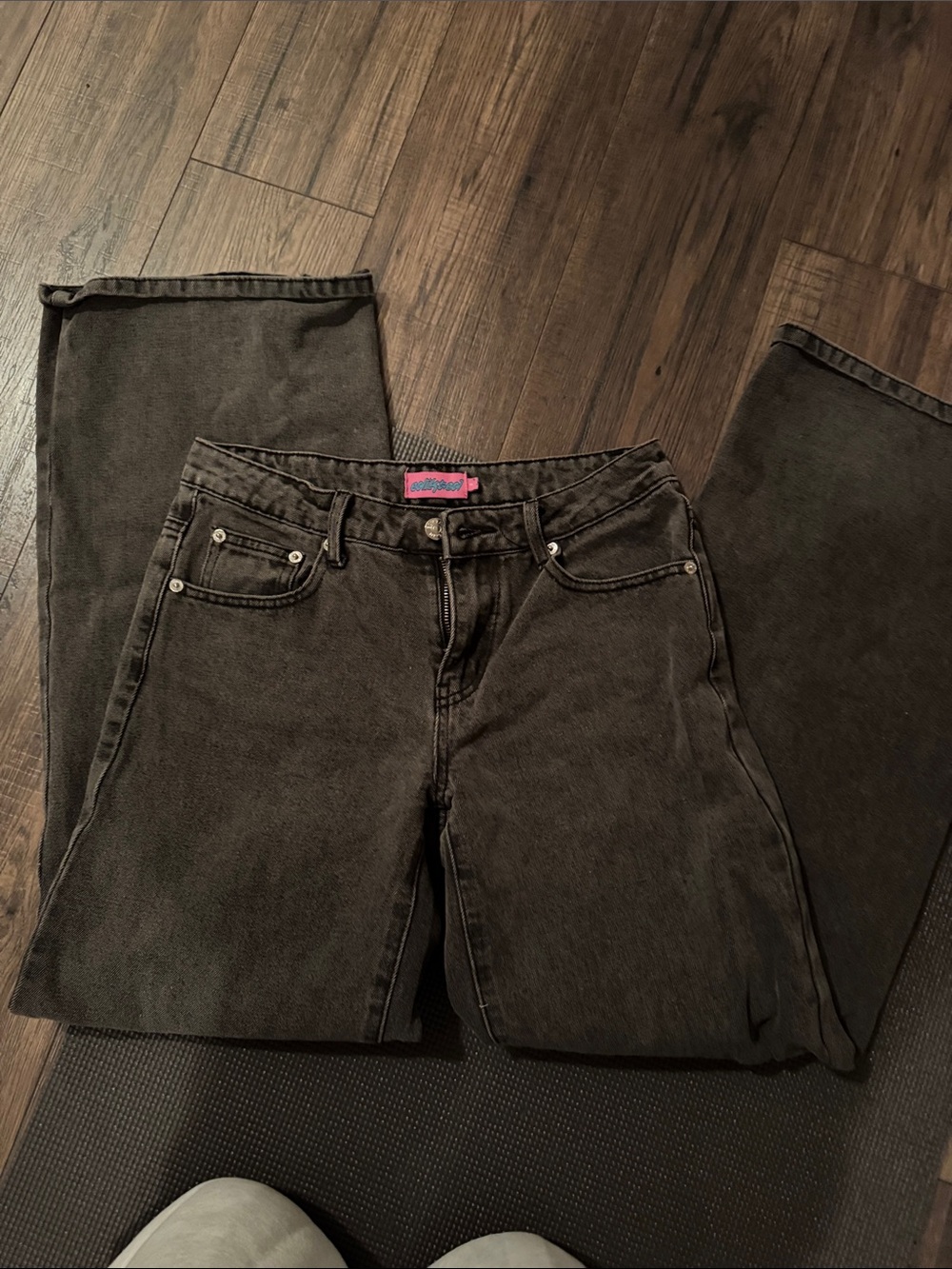 edikted low rise raelynn jeans